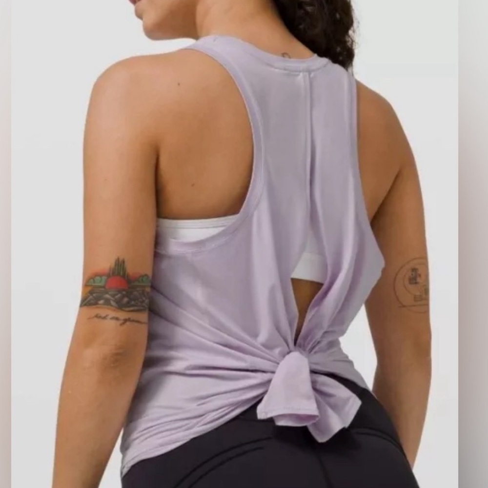 Lululemon all tied up tank lavender dew size 6
